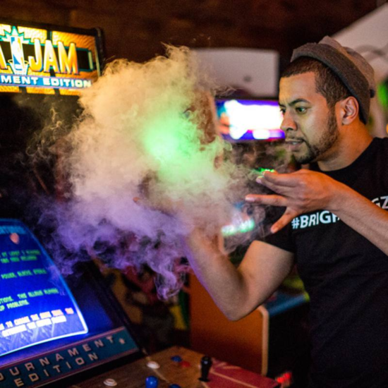 Magic Smoke from Finger Tips Surprise Joke Funny Tricks Toys Kids Mystical Hand Rub Smoke - Image 4