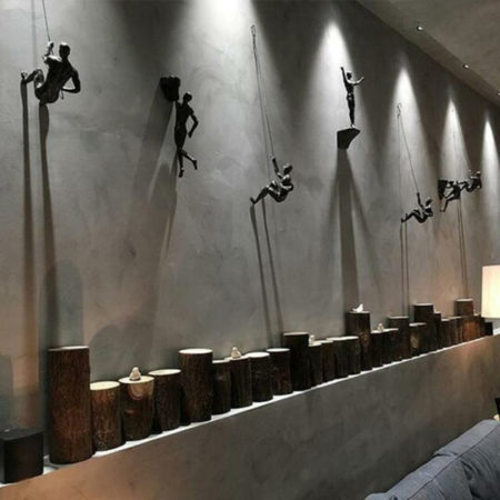 Climbing Man Wire Wall Decoration, Sculpture Figures Creative Retro Present Statue Wall Decor