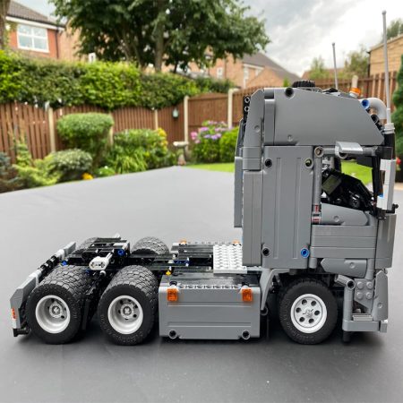6X4 FH tractor unit Dump Truck Tower Head technology 1073PCS DIY