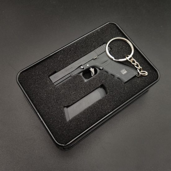 Keychain Survival Pistol Model High Simulation Soldier Equipment - Image 3