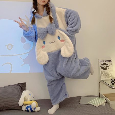 Cute Cinnamoroll Pajamas Flannel Soft Fur Anime Style Students Long Pajamas Gift Set