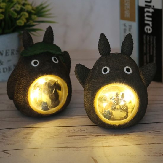 Studio Ghibli Spirited Away Totoro Figures Model Toy LED Night Light Anime Totoro Star Resin Home Decoration Gift