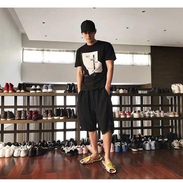 Fish Slippers Shoes Family Residential Shoes plus Size 33-47 Summer Beach Slippers Boys Unisex New Funny Slippers