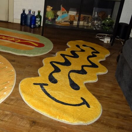 Bedside Carpet Cartoon Funny Distortion Smiley Face Children Bedroom Rug Home Decoration Cute Corridor Mat ковер 러그