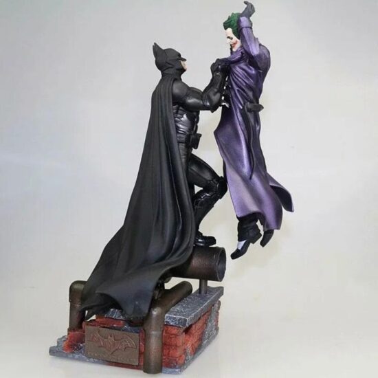Action Figure Batman VS Joker Statue Arkham Origins Model Joker Bruce Wayne PVC Figurine With Base 28CM