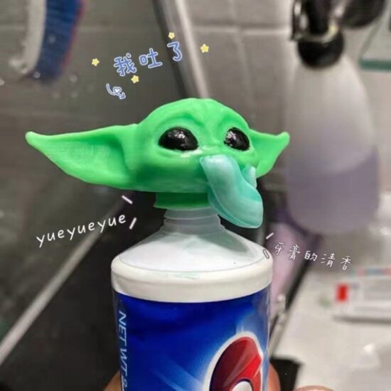 Squeeze Toothpaste, Style Star Wars Baby Yoda Anime Figure Toys Funny Toy Yoda Model Bathroom Supplies Kids Gift - Image 2