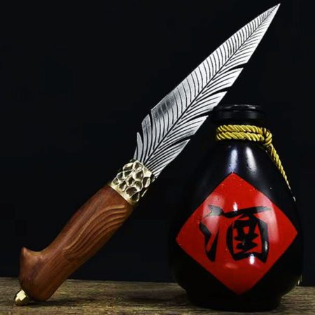 Handmade Hunting Knife With Holster Forged Steel Sharp Beautiful Knife With Patterns